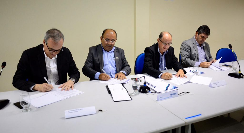 Reitores se unem para implantar infovia nas cidades do RN