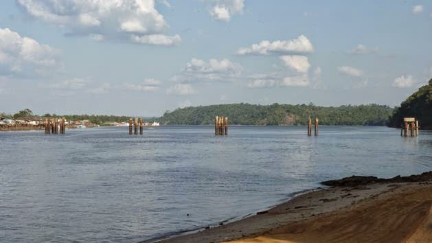 Barco com cerca de 60 pessoas naufraga no Amapá; há mortes e desaparecidos