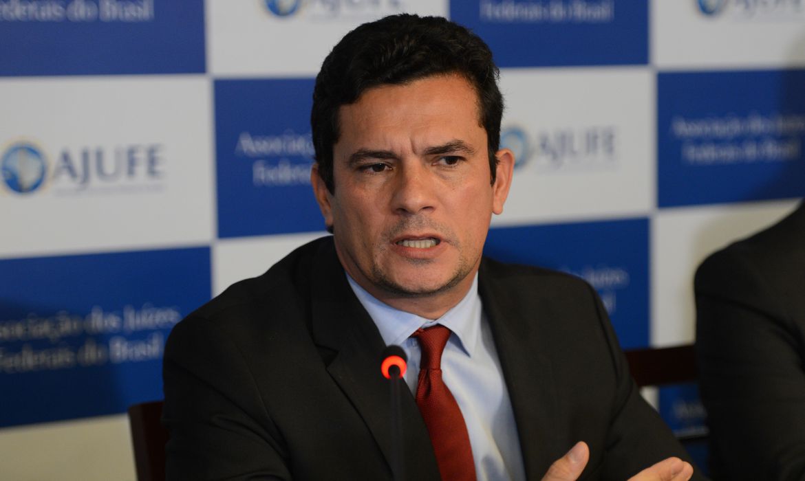 Motins no Ceará: "Apesar dos Gomes, a crise foi resolvida", dispara Moro