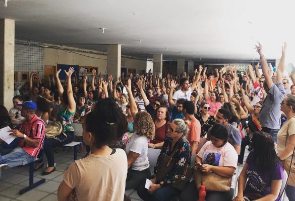 Professores do RN decidem hoje sobre indicativo de greve em assembleia