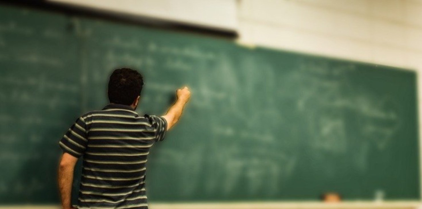 Governo do RN precisa de R$ 300 milhões para implantar reajuste de professores