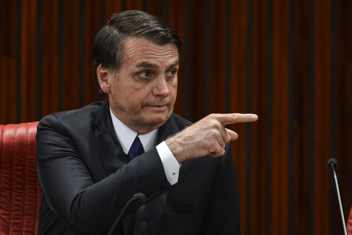 Bolsonaro volta a defender excludente de ilicitude em operações
