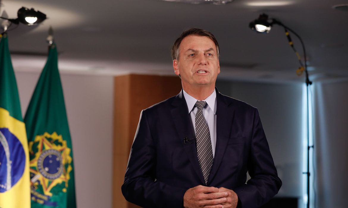 Bolsonaro faz pronunciamento em rede nacional sobre o coronavírus; assista