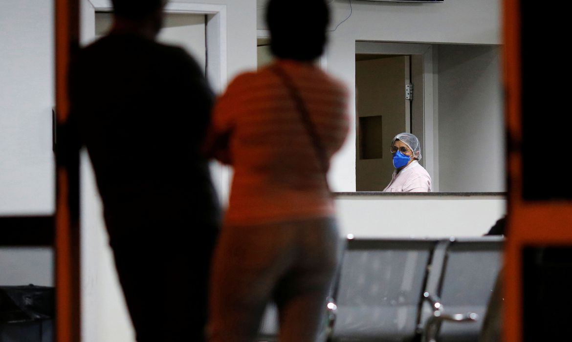 Coronavírus: Brasil tem 25 casos confirmados e uma paciente em estado grave