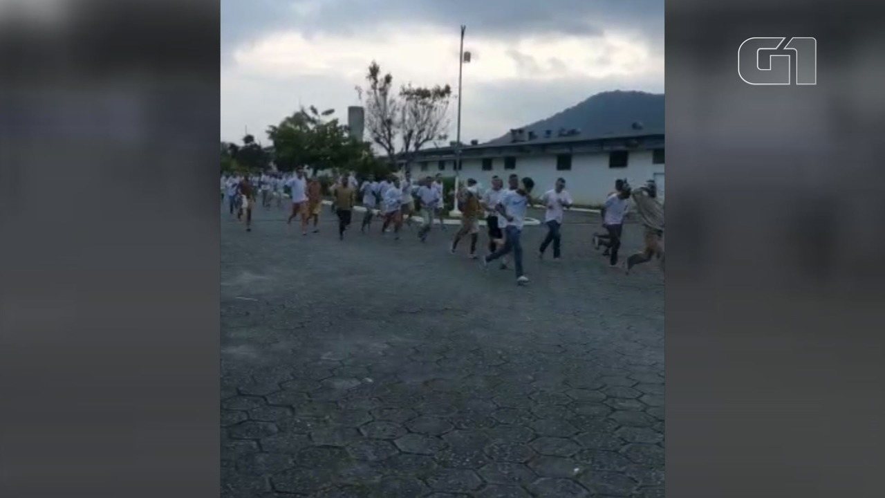 Mais de 1,3 mil presos escapam de presídios em SP; vídeo mostra fuga em massa