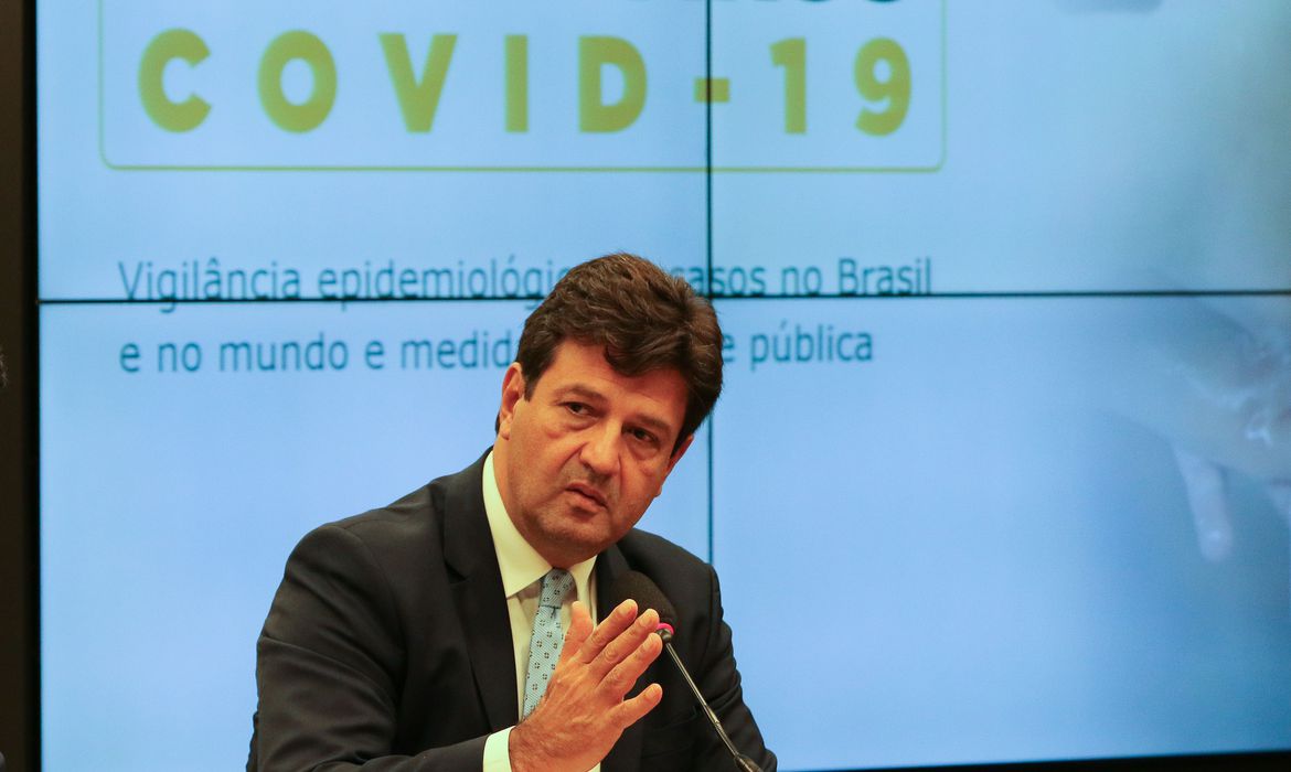 Ministro da Saúde defende adiamento das eleições: "Vai ser uma tragédia"