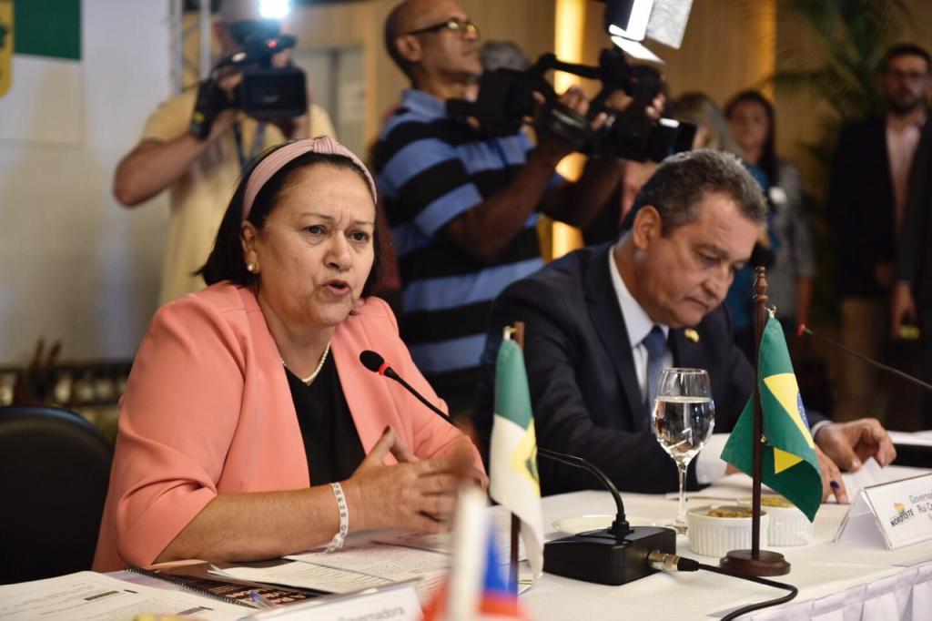 Fátima: Discurso de Bolsonaro causa 'perplexidade, é inaceitável e lamentável'