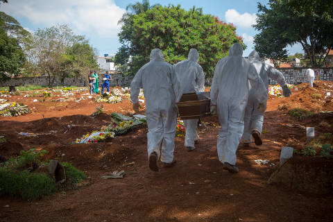 Cemitérios de São Paulo têm ao menos 30 enterros por dia de suspeitos de Covid