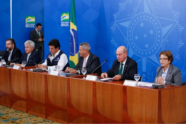 Ministério propõe reduzir isolamento cidades com 50% da capacidade de saúde vaga