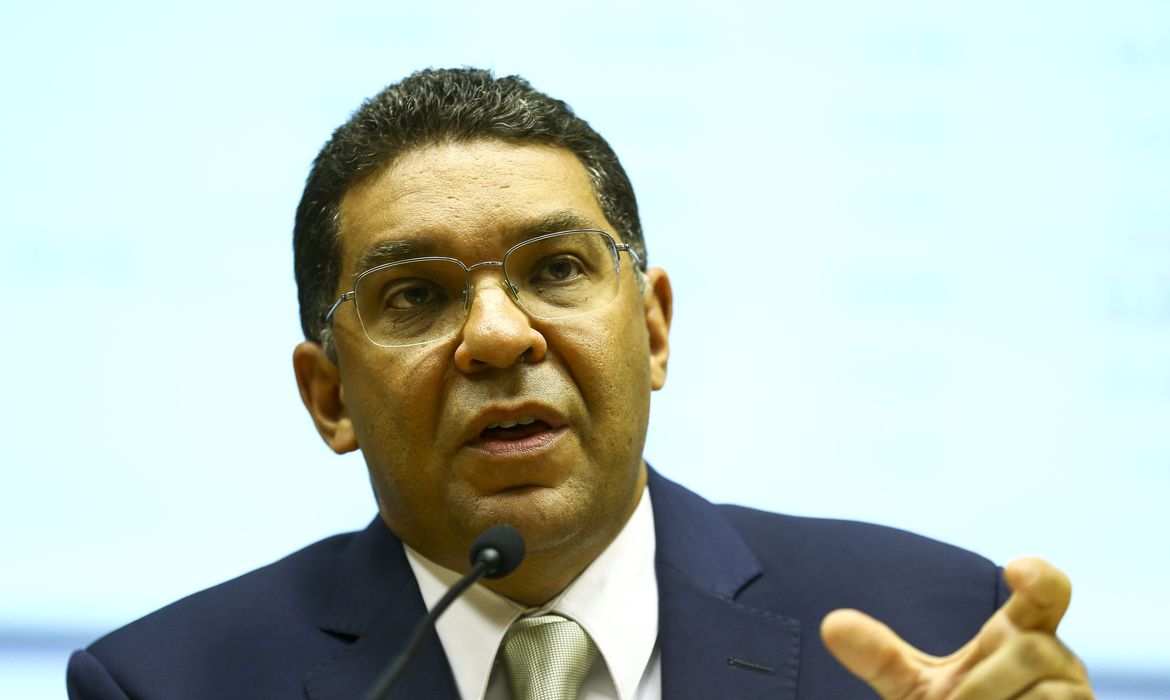 Déficit público deve caminhar para R$ 500 bilhões, diz secretário
