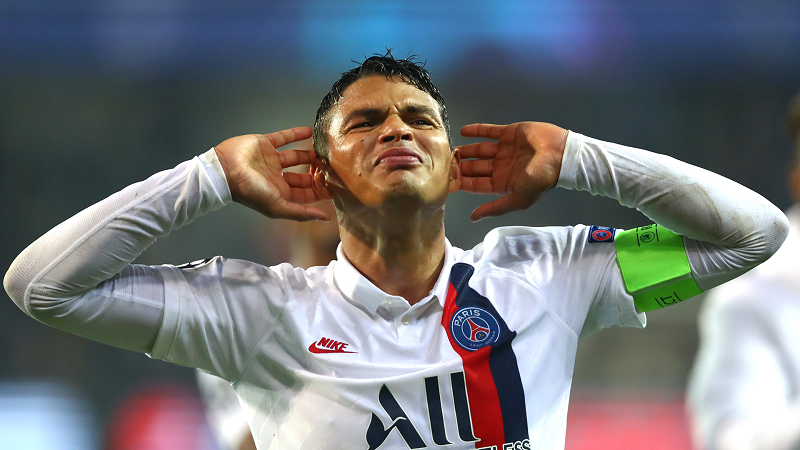 PSG abre negociações com Thiago Silva para manter zagueiro na França
