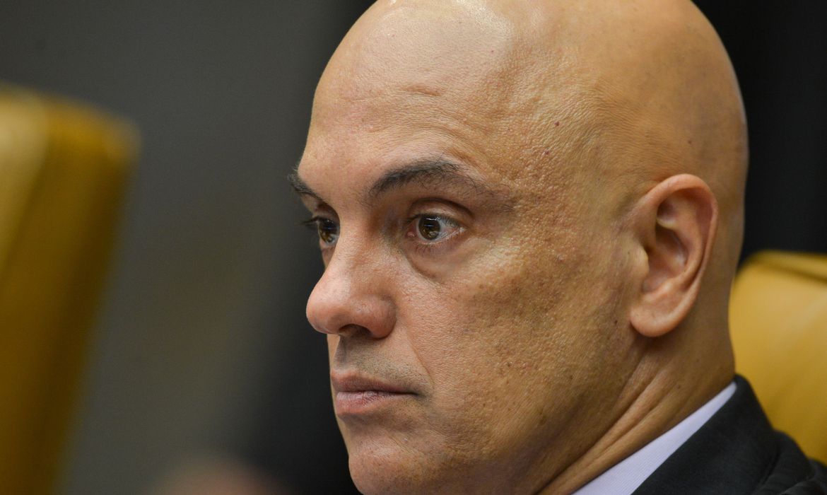 Ministro autoriza que PGR investigue atos contra Congresso e STF
