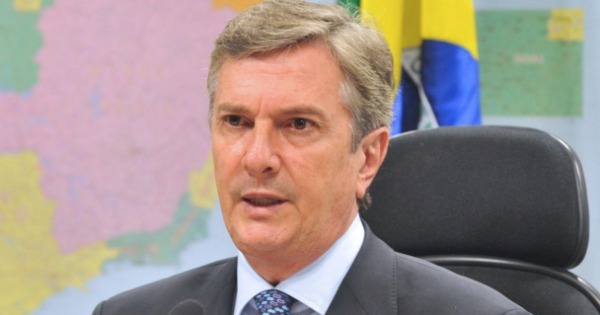 Collor dá recado a Bolsonaro: ‘Já vi esse filme e não é bom’