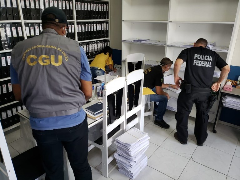 Corona Jato nas ruas: PF deflagra operação contra desvios no combate a Covid-19