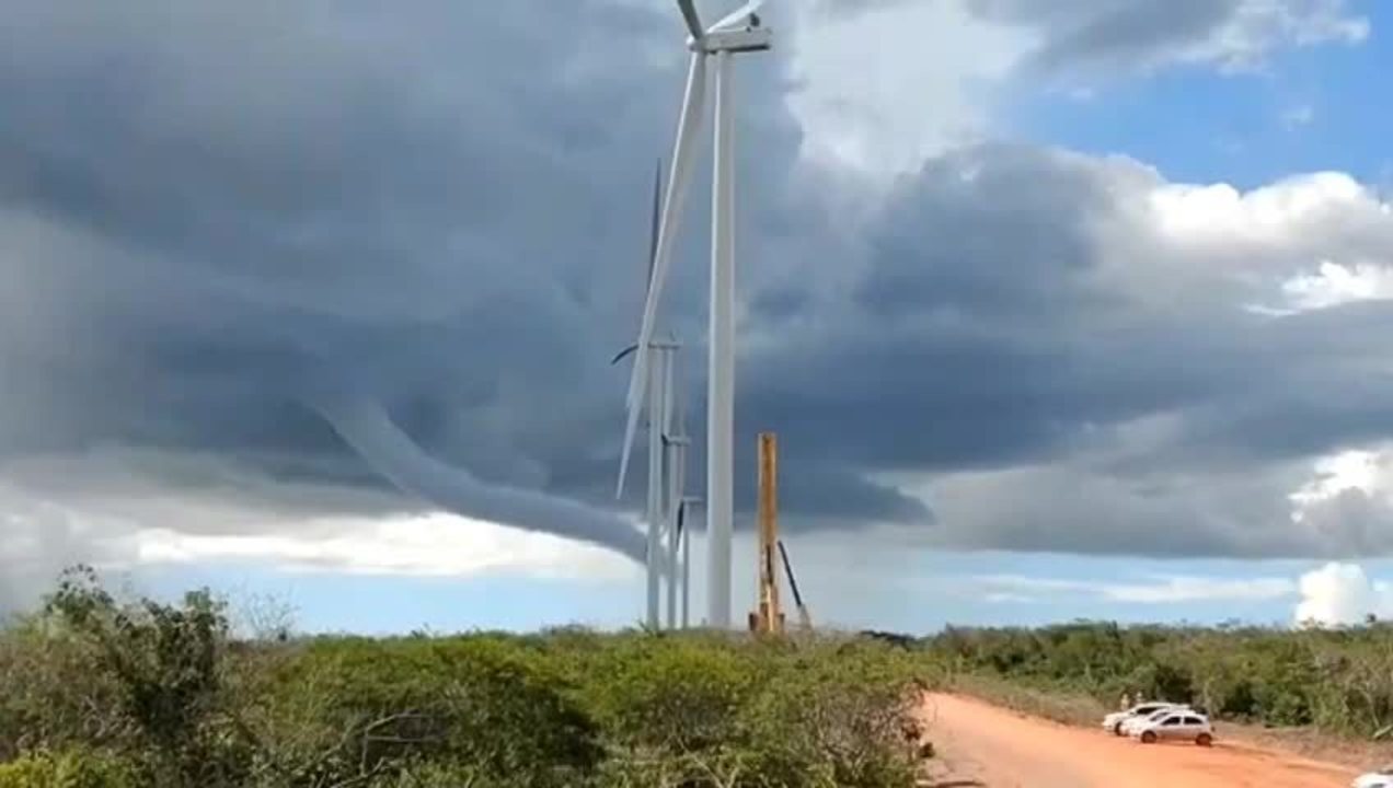 VÍDEO: 'Tornado de baixa intensidade' aparece no interior do RN; assista