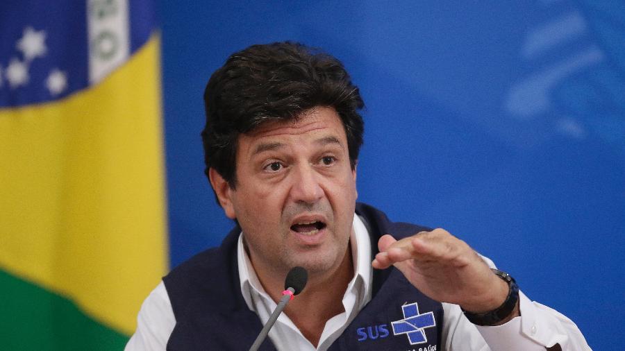 'Só vamos ter o antigo normal quando tiver a vacina', diz Mandetta