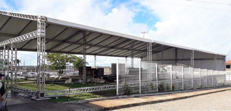 MEC libera R$ 4 milhões para construção de hospital de campanha