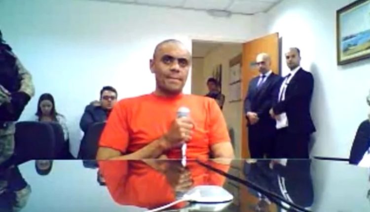 Bolsonaro anuncia reabertura do caso Adélio