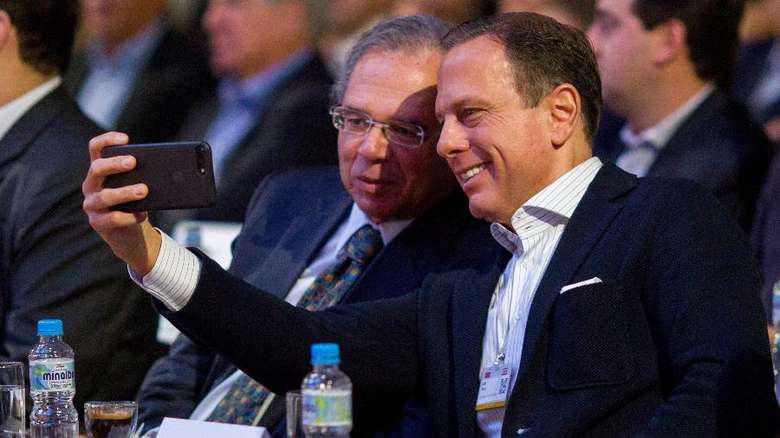 Guedes conta que recebeu de Doria conselho para sair do governo, diz site