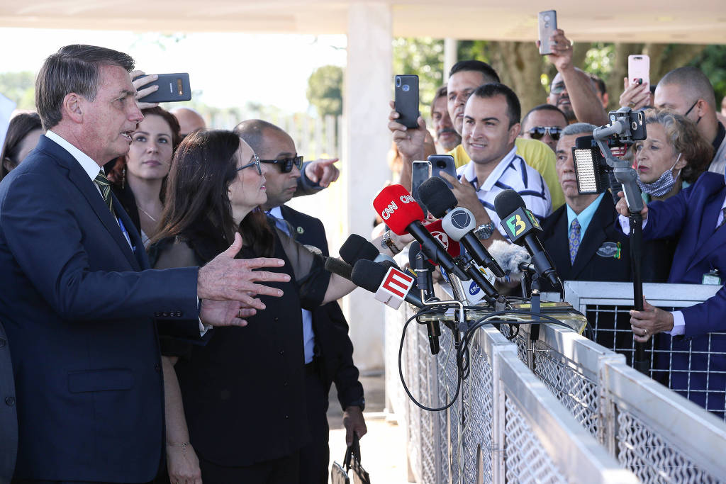 'Impeachment' chega cedo a Bolsonaro, mas ainda não no nível de Collor e Dilma