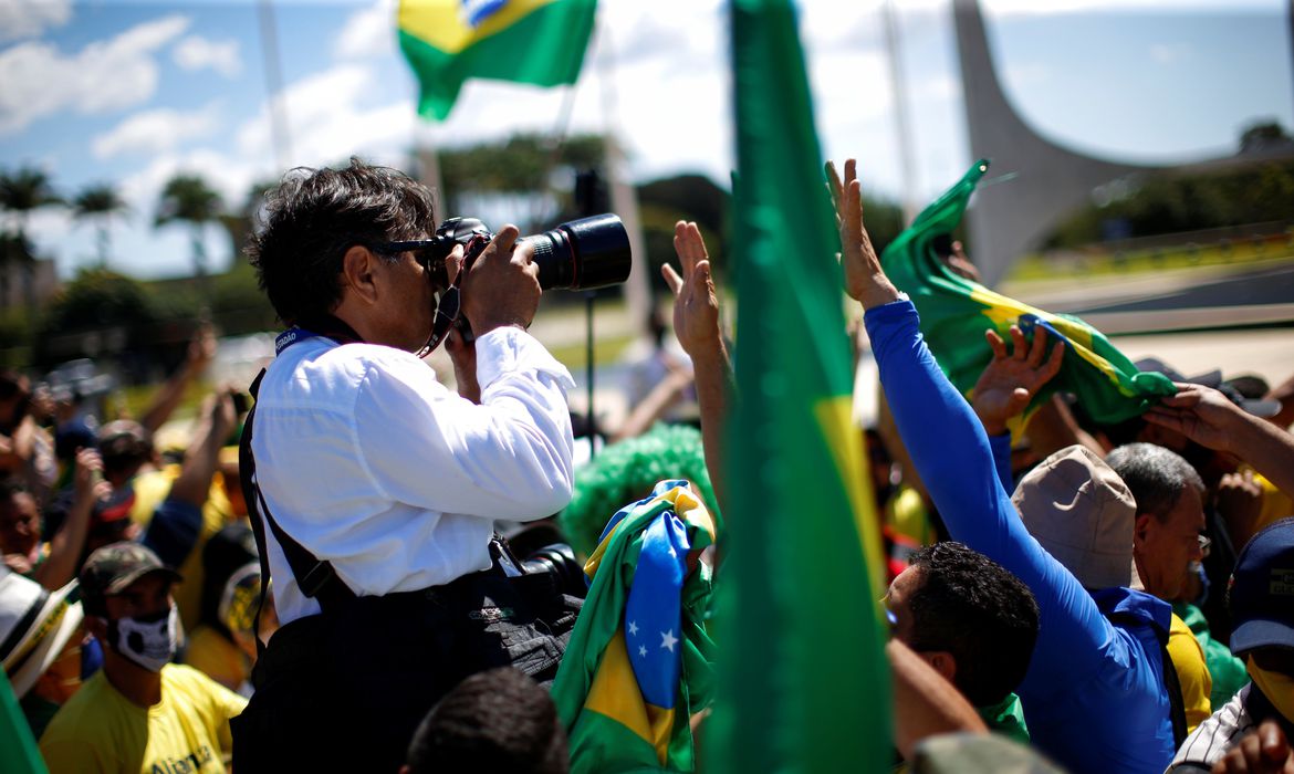 STF e entidades repudiam agressão a fotógrafo no dia da liberdade de imprensa