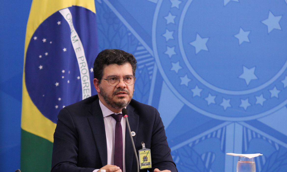 Mais de 31 mil profissionais de saúde contraíram covid-19 no Brasil