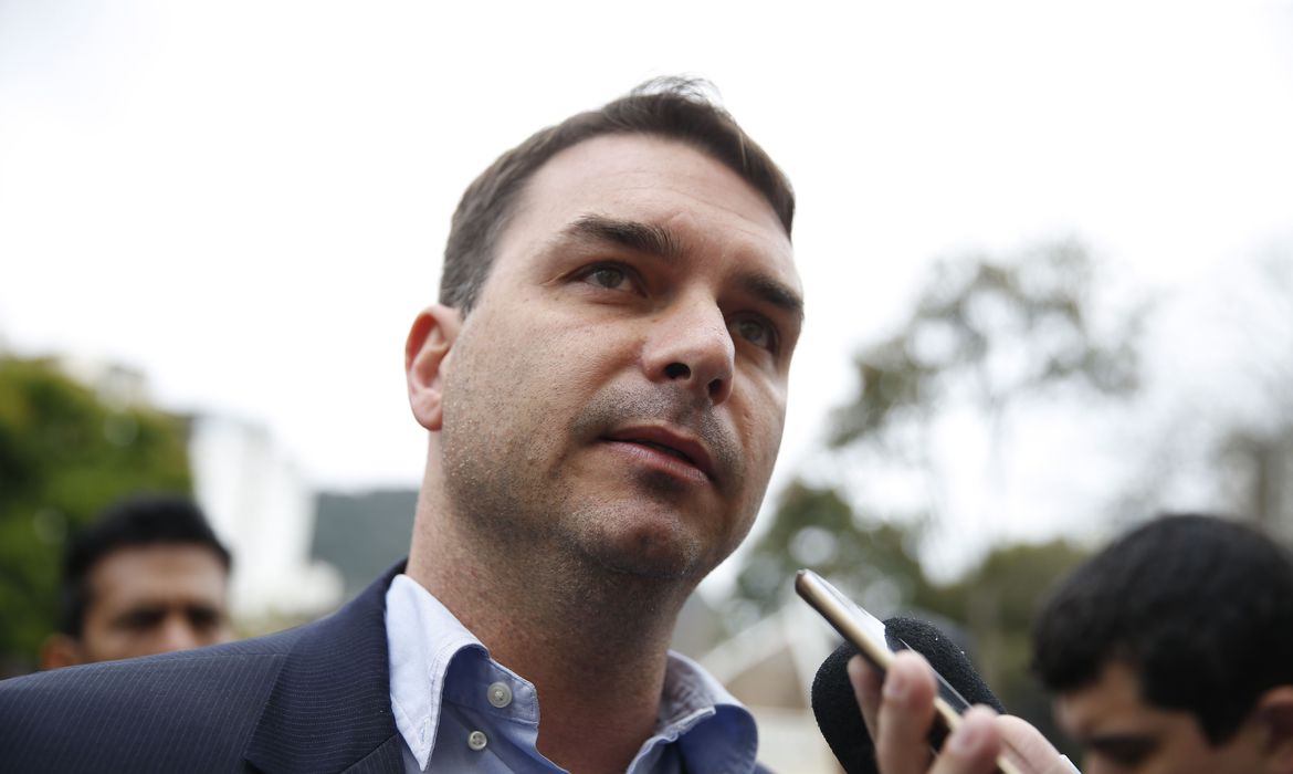 MPF investigará vazamento de informações em operação a favor de Flávio Bolsonaro