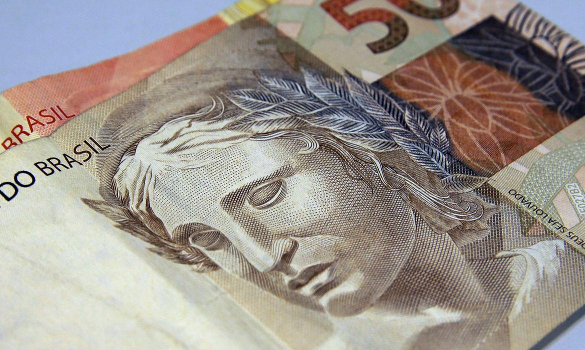 R$ 60 bi: Ajuda financeira a estados e municípios é sancionada por Bolsonaro