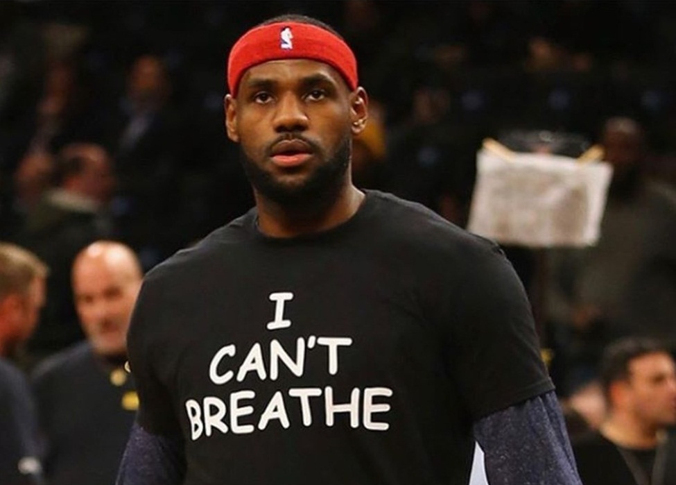 LeBron 'veste' indignação por morte de negro asfixiado: "não consigo respirar"