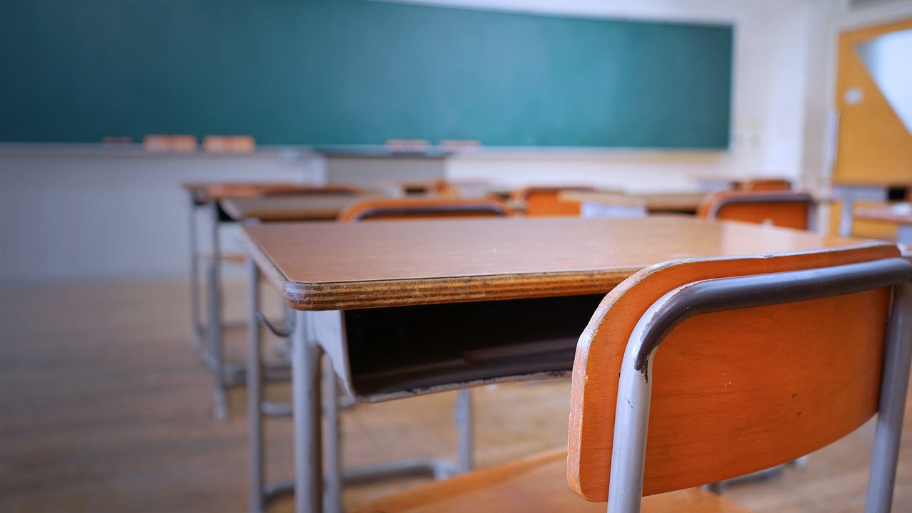 Governo renovará decreto que suspende aulas presenciais no RN, anuncia Fátima