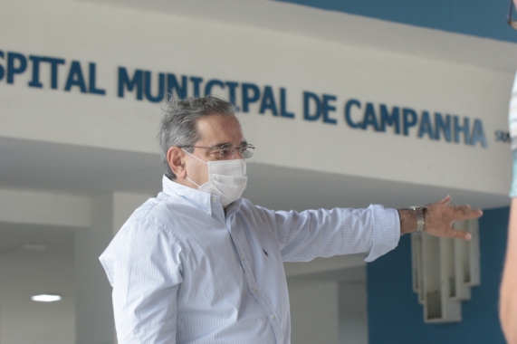 Prefeito busca entendimento e secretário de saúde deve permanecer no cargo