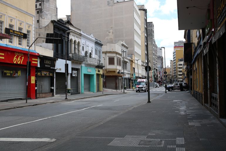 Prefeitura de SP libera abertura de comércio de rua e imobiliárias