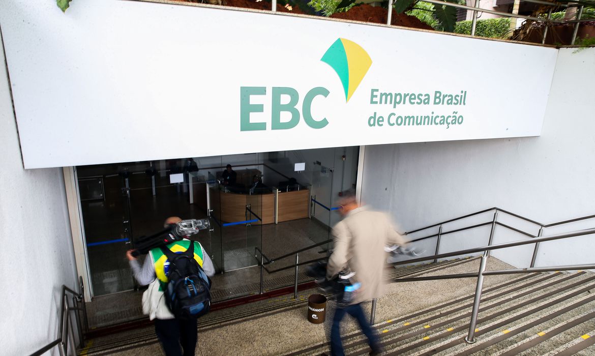 Fábio Faria diz que irá trabalhar para modernizar a comunicação do Brasil