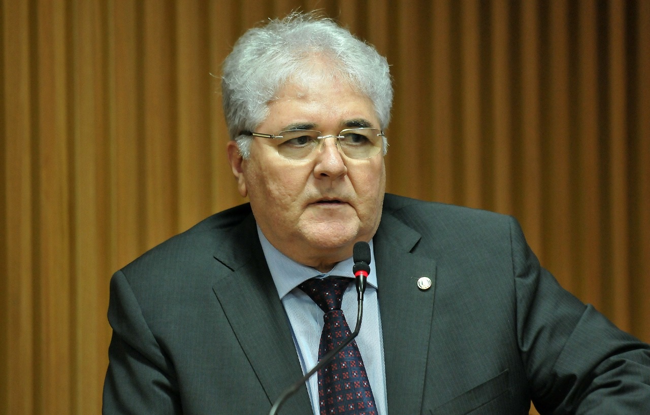 Câmara vai deliberar sobre uso de protetores faciais por garis em Natal