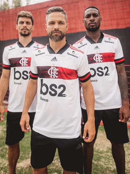 Flamengo acerta com novo patrocínio master por R$ 35 milhões mais benefícios
