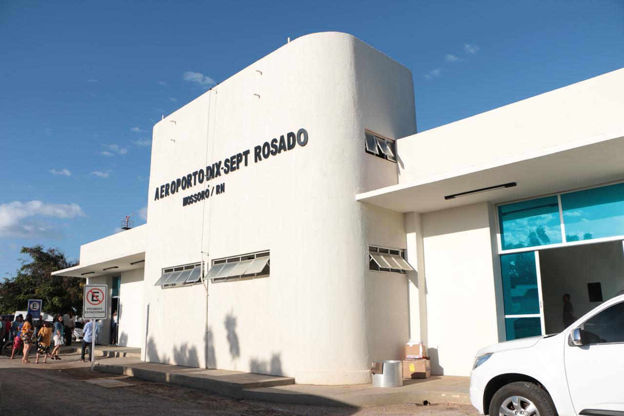 Empresa cobra R$ 400 mil do Governo do RN e ameaça fechar aeroporto de Mossoró