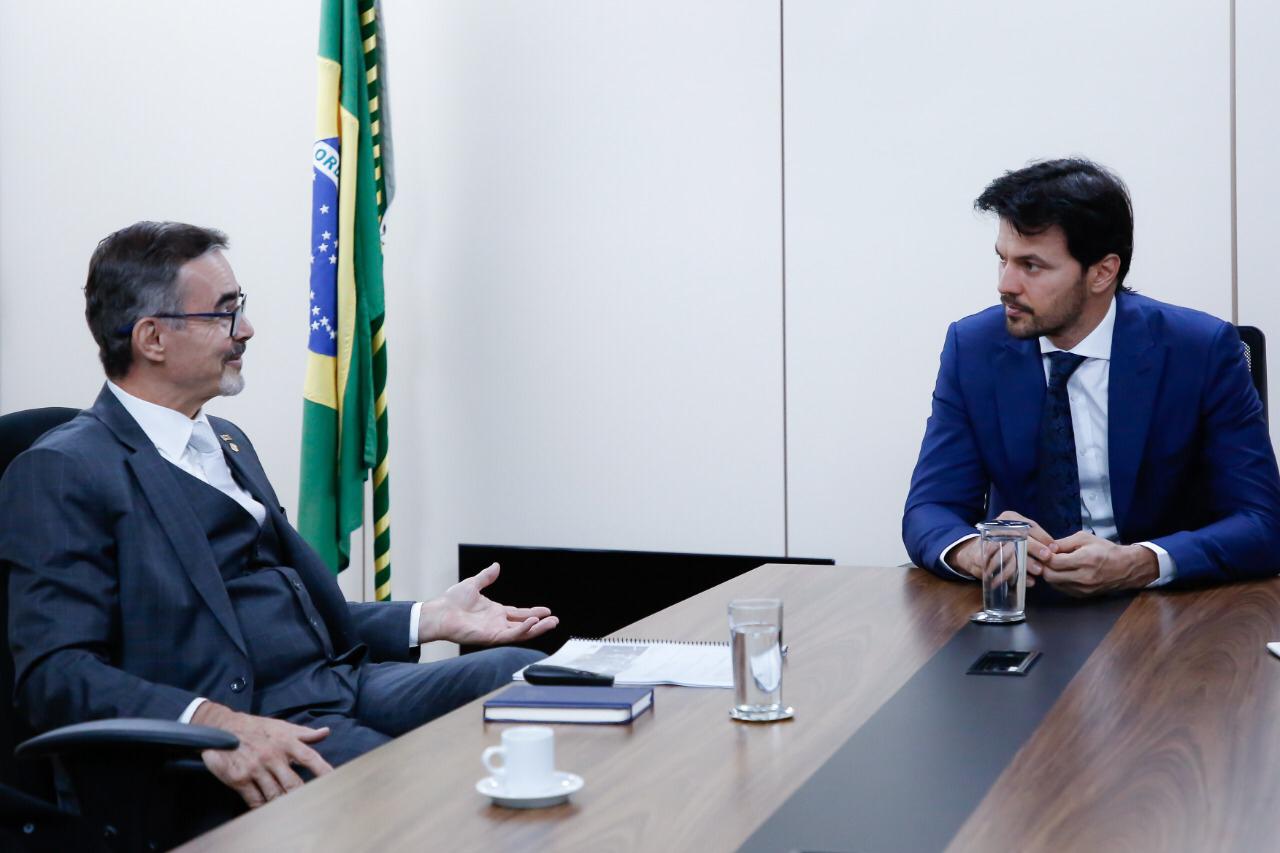 Ministro do RN discute melhorias do setor com Agência Espacial Brasileira