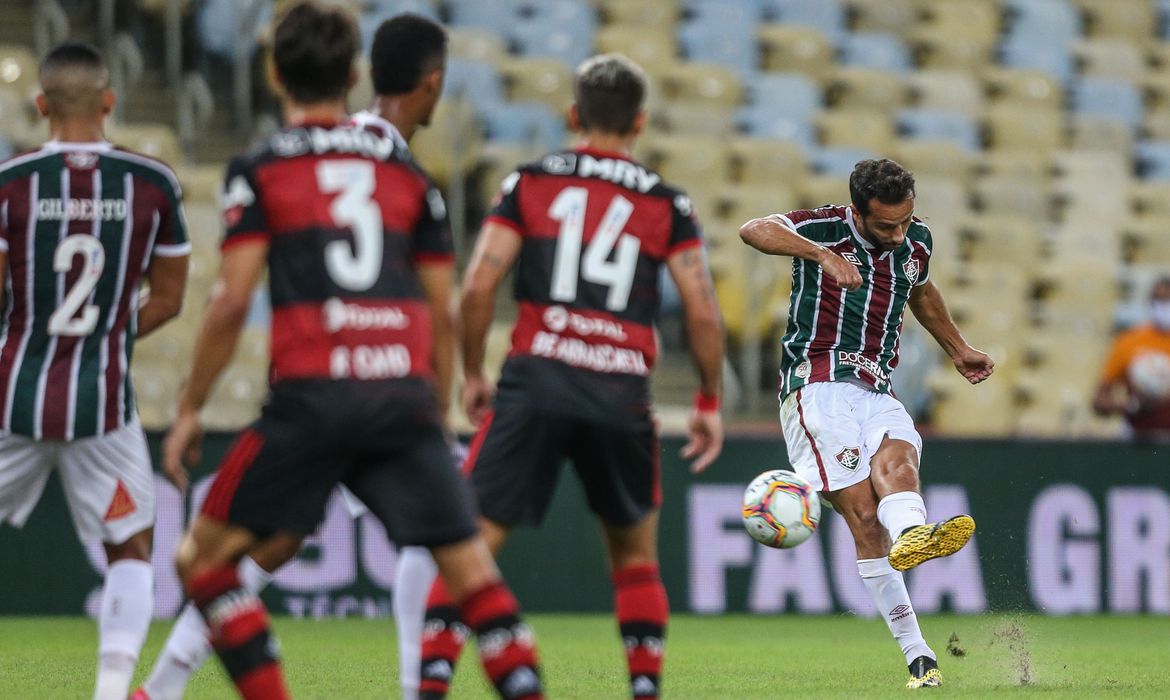 Sem público, Fluminense e Flamengo se enfrentam na final do Estadual