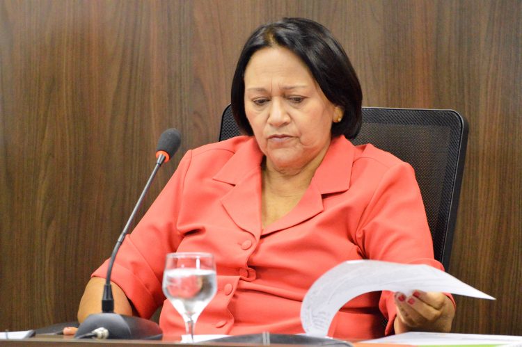 Reforma da Previdência esconde ‘sindicalismo’ de Fátima, criticam deputados
