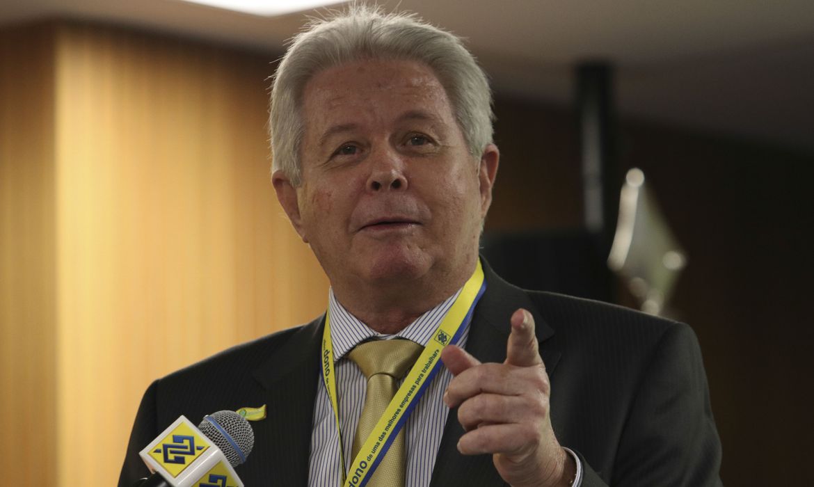Presidente do Banco do Brasil pede demissão do cargo