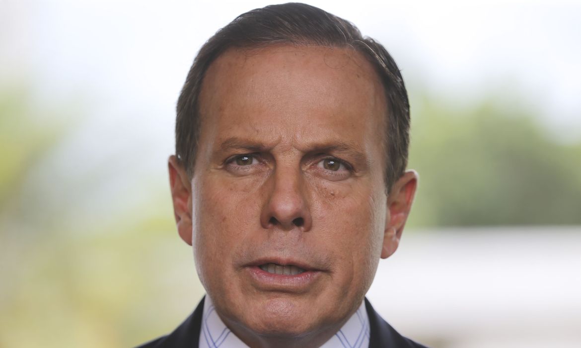 Governador de São Paulo testa positivo para covid-19