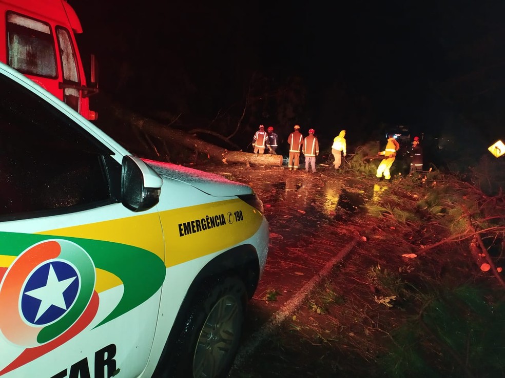 VíDEO: Tornados e tempestades com granizo deixam rastro de destruição no Brasil