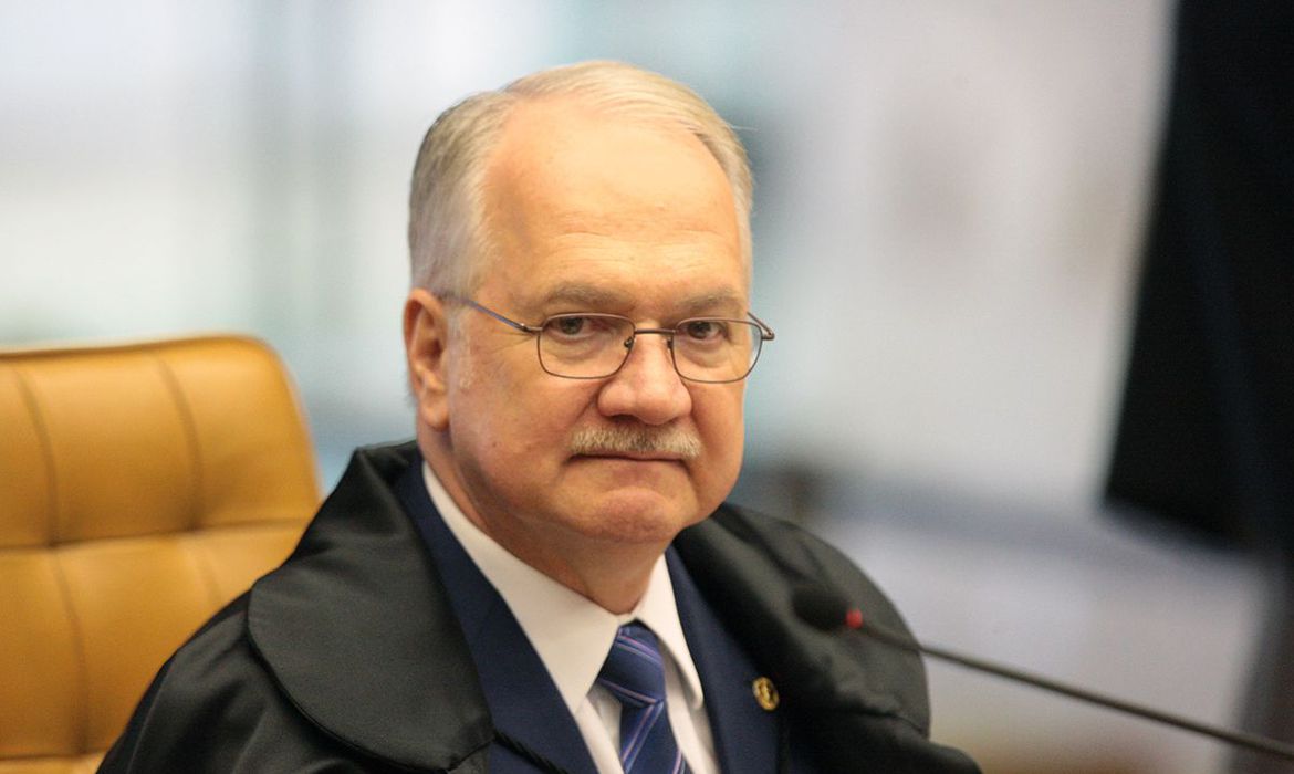 Fachin diz que TSE deveria ter autorizado candidatura de Lula