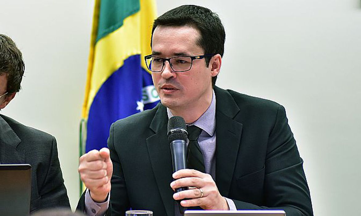 Celso de Mello suspende ações contra Deltan Dallagnol no Conselho do MP