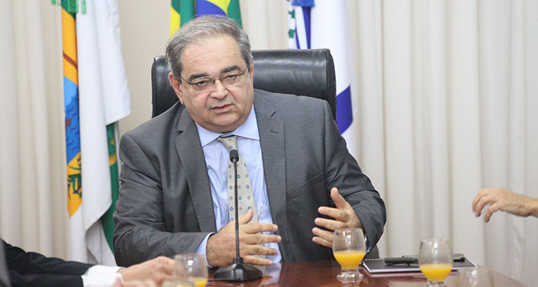 Natal está entre três cidades com maior queda de Covid no Brasil, diz prefeito