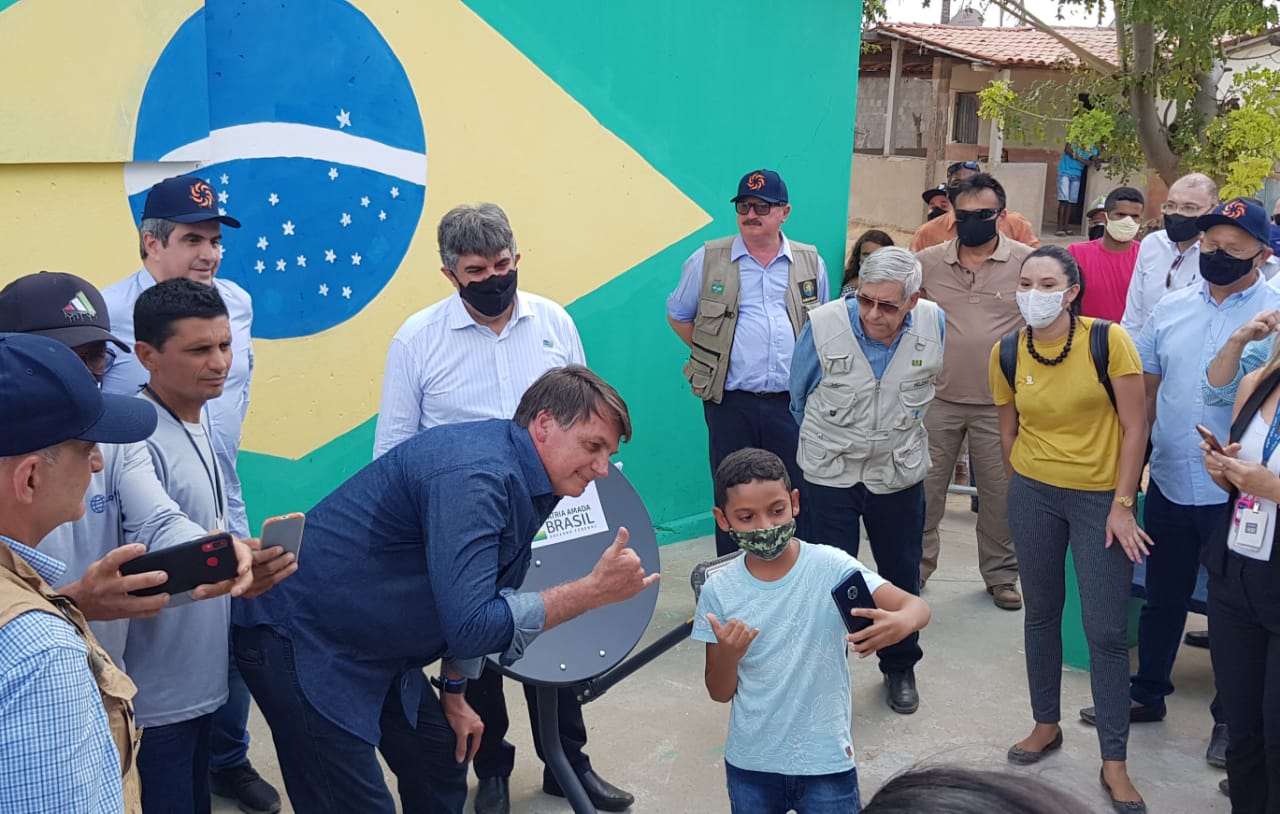Comunidade no RN é 1ª no País a receber uma antena do programa Wi-Fi na Praça