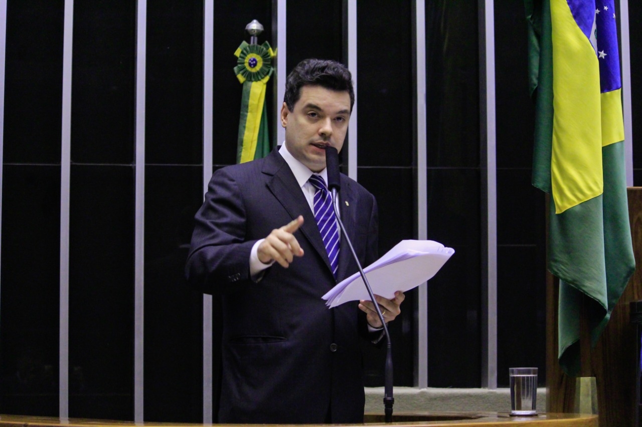 Walter Alves: Saída da Petrobras do RN é agressão aos potiguares