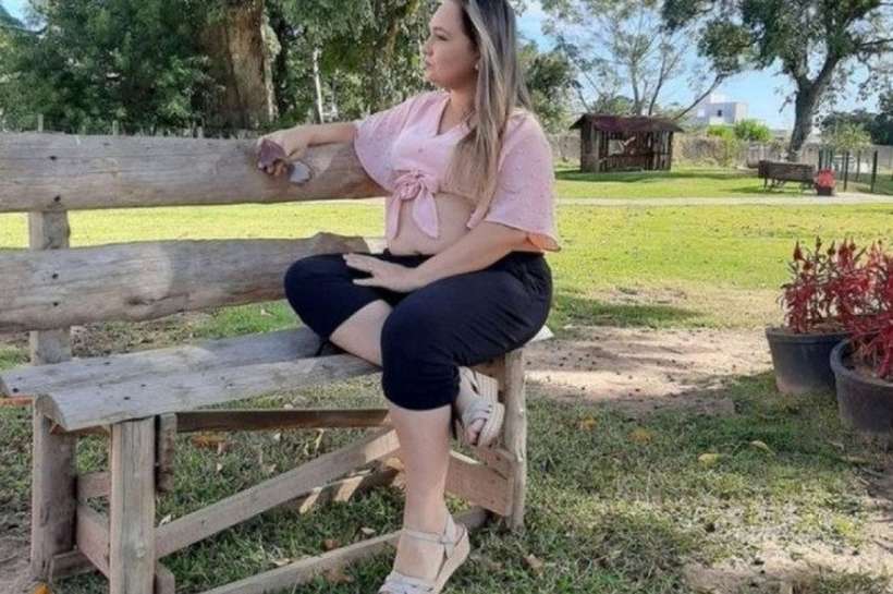 Grávida morre após amiga arrancar seu bebê com estilete e forjar próprio parto
