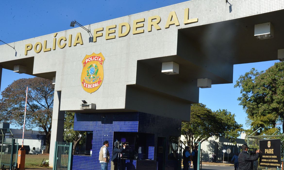Falso Samaritano: PF apura fraudes no recebimento de auxílio emergencial