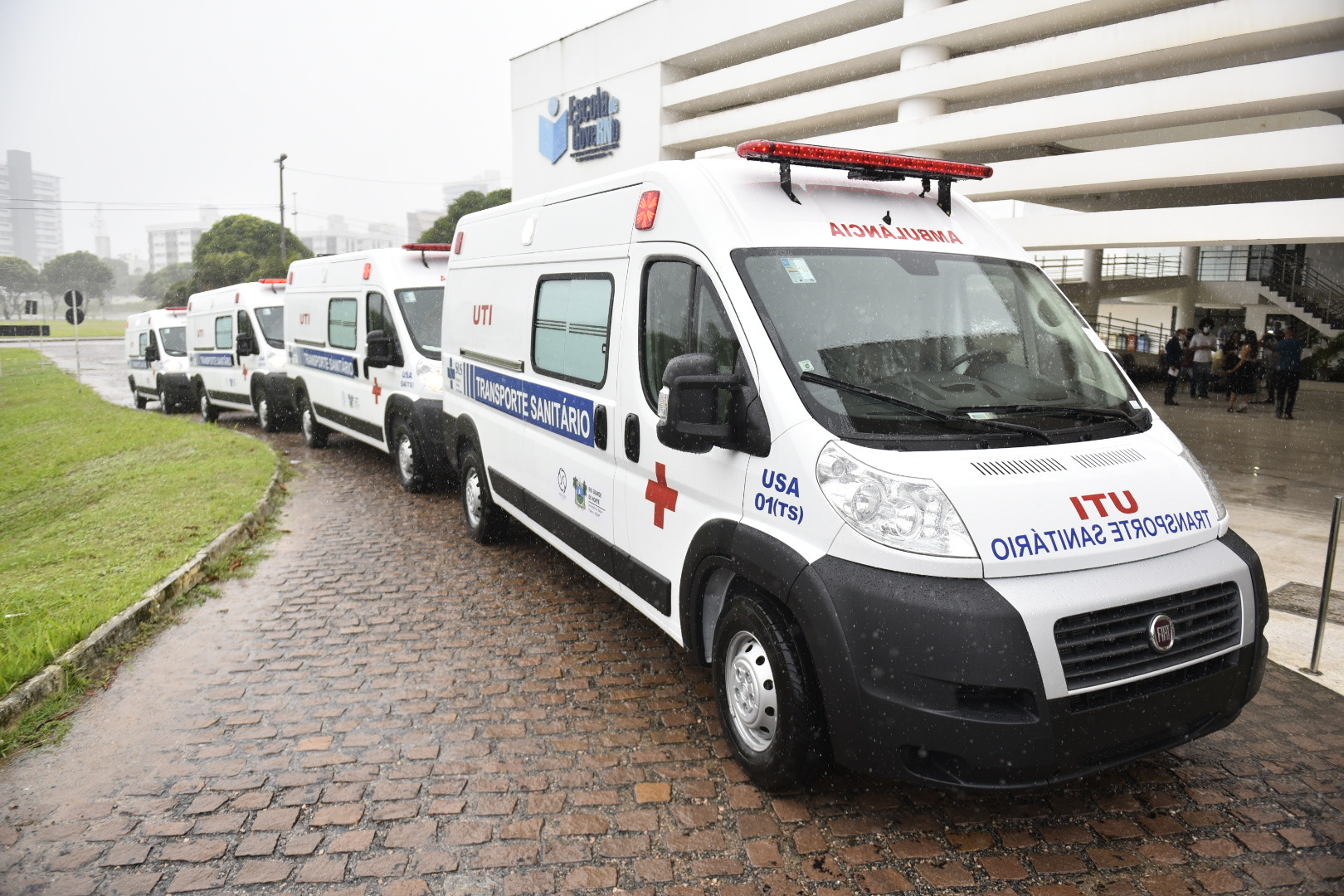 Após deputado anunciar CPI, Sesap explica contrato das ambulâncias